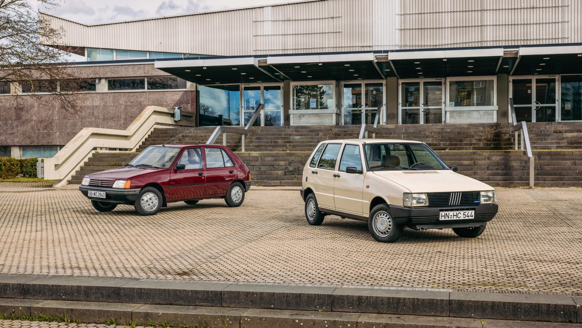Fiat Uno i Peugeot 205 to prawdziwe kamienie milowe wśród małych europejskich aut.