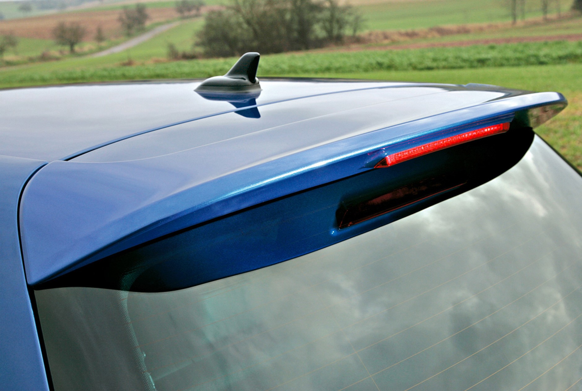 Volkswagen Golf R - Ulepszone GTI