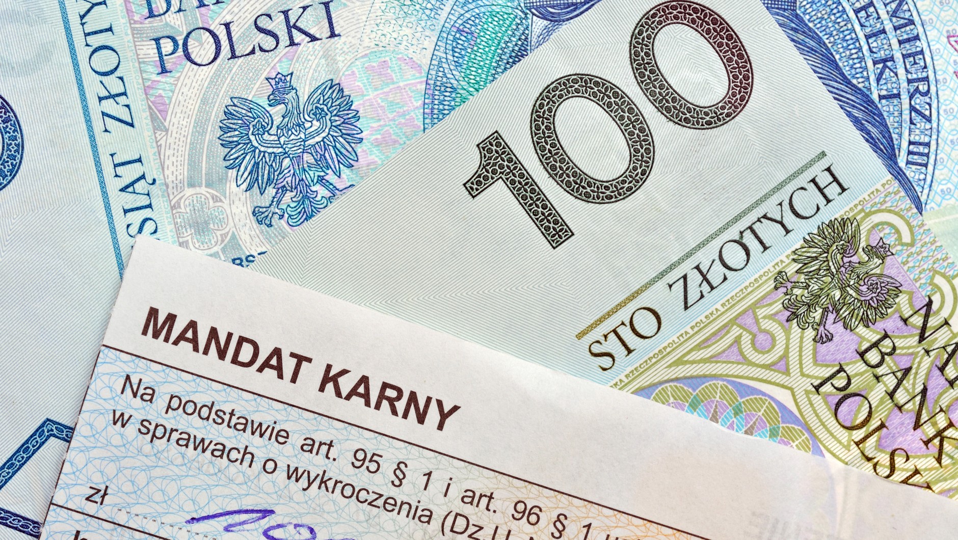 Łączna kwota mandatów przekroczyła 4 tys. zł