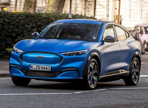 Nazywam się Mustang. Ford Mustang Mach-E. Jestem autem... na prąd
