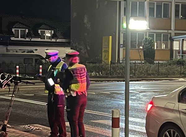 Za przekroczenie prędkości na hulajnodze przed sąd rodzinny. Słusznie? | Opinia