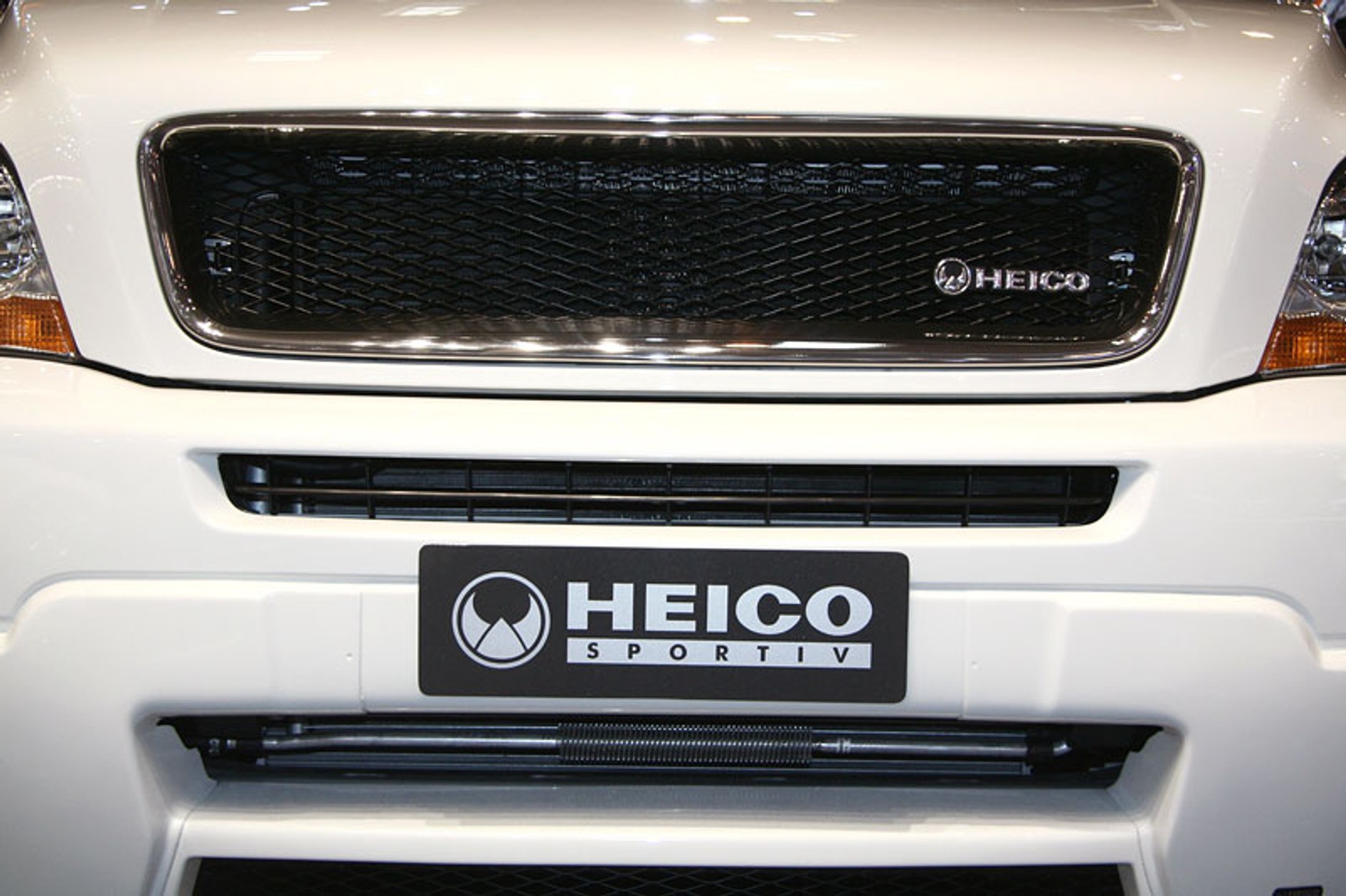 Essen Motor Show 2007: Moc i elektrownia pod maską (fotogaleria 3)