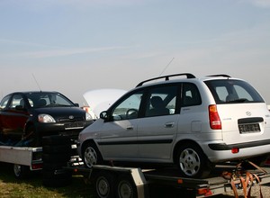 Import aut w 2009 roku: Mniej złomu w Polsce