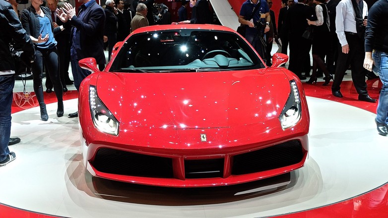 Genewa 2015 - Ferrari 488 GTB