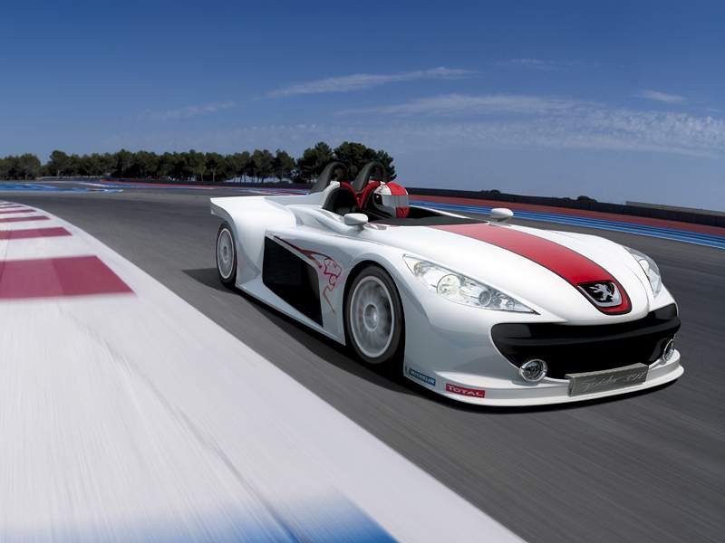 Paryż na żywo: Peugeot Spider 207 – stworzony dla Le Mans