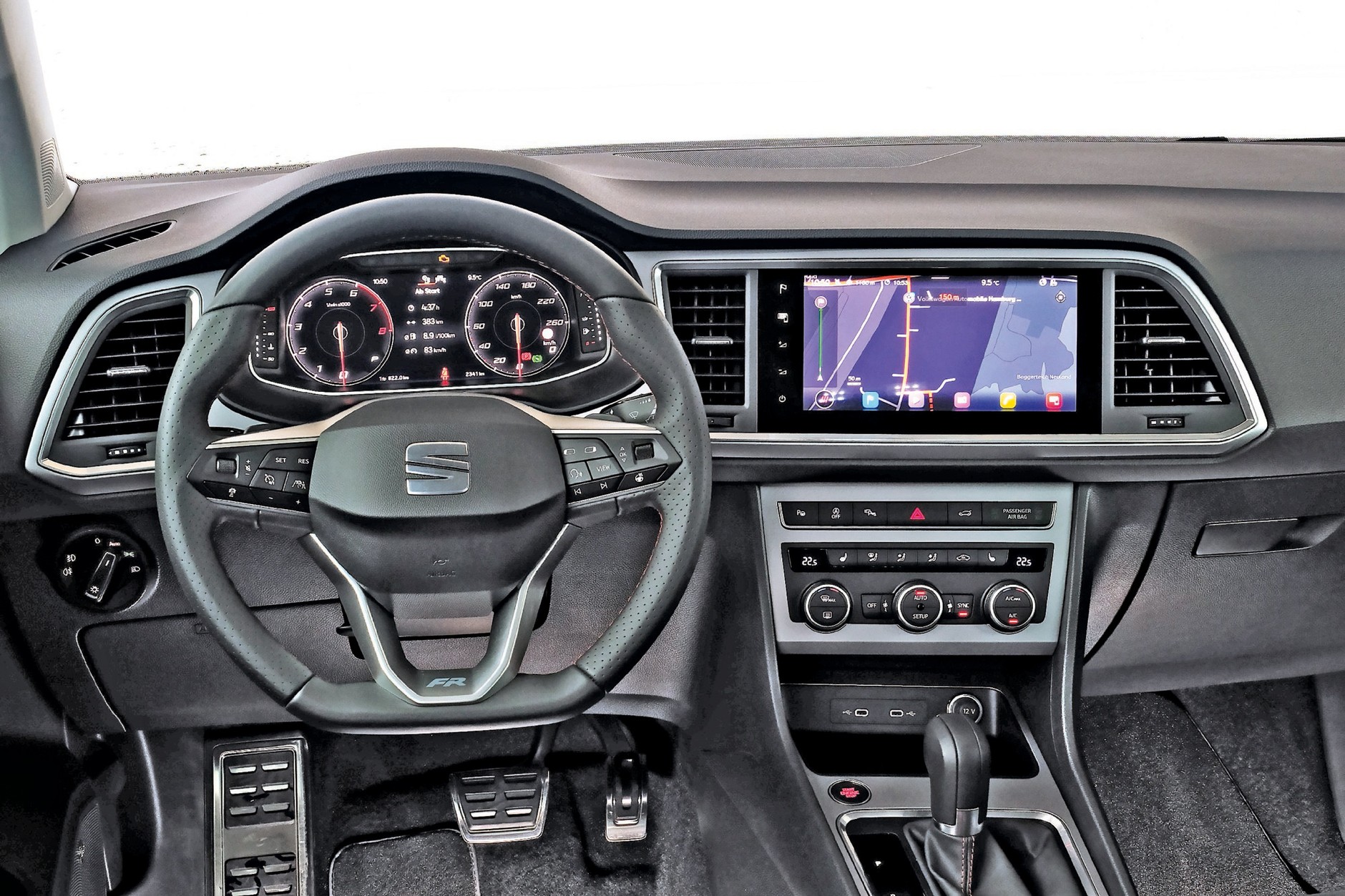 Seat Ateca 2.0 TSI - kokpit