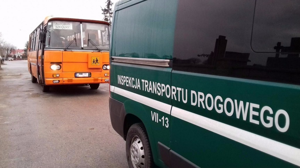 Kontrola autobusu szkolnego