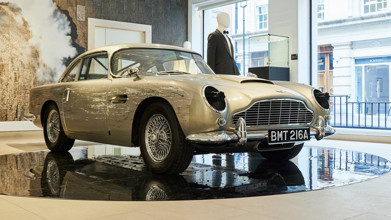 Aston Martin na aukcji z okazji 60-lecia Jamesa Bonda