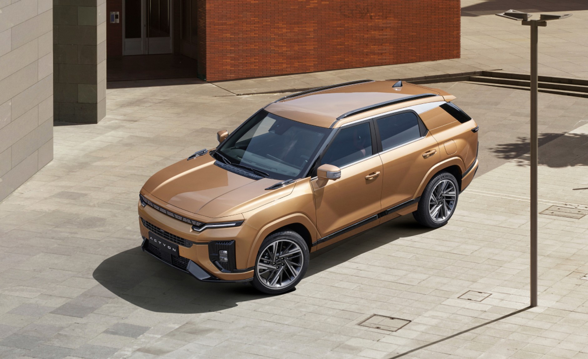 Nowy Ssangyong Actyon by KGM