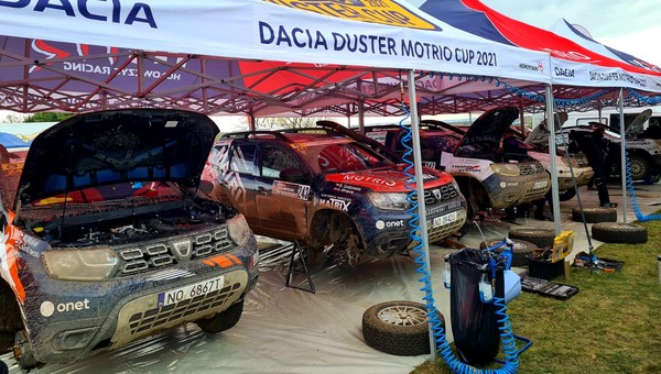 Jazic i Kuszewski zdominowali Dacia Duster Motrio Cup