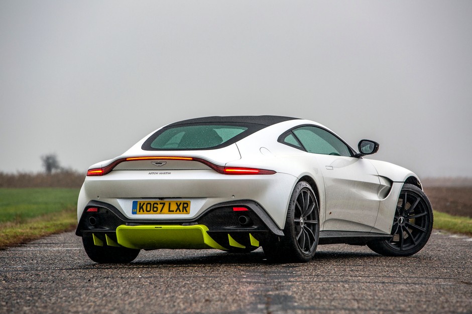 Aston Martin Vantage