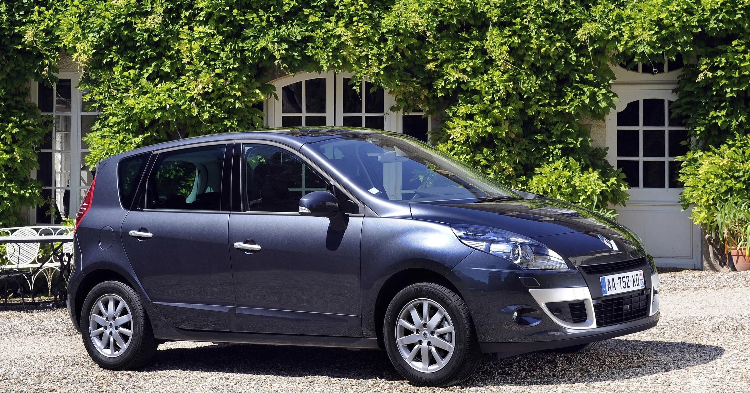 Renault_75510_global_en
