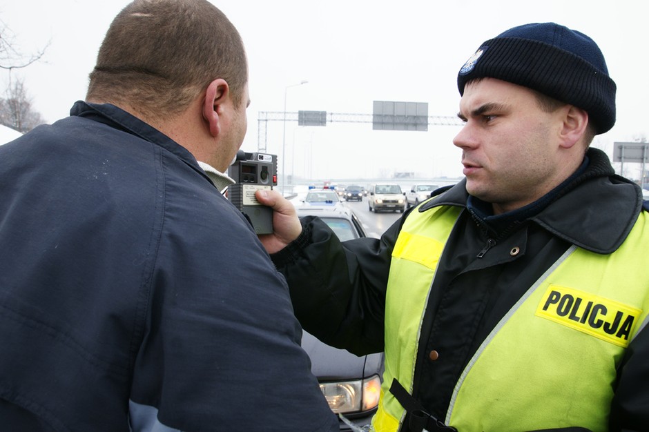 Jak rozwiązać problem pijanych kierowców?