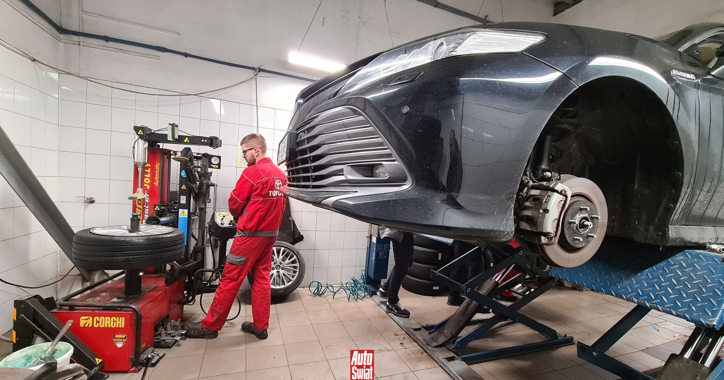 Czy to pora na zmianę opon? Wielu kierowców już o tym, nie myśli