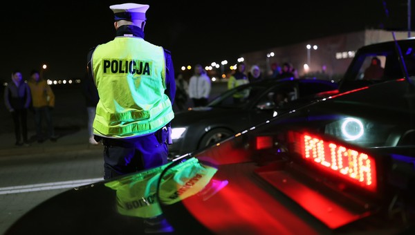 Nocna kontrola w Gołdapi. Kierowcy rozbroili policjantów swoją ignorancją