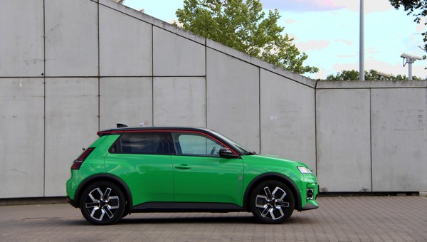 Renault nauczyło się od Chińczyków, jak szybciej projektować samochody. Co zmienili?