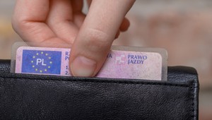 Sąd ukarał motocyklistę za jazdę bez uprawnień. RPO: "sąd popełnił rażący błąd"