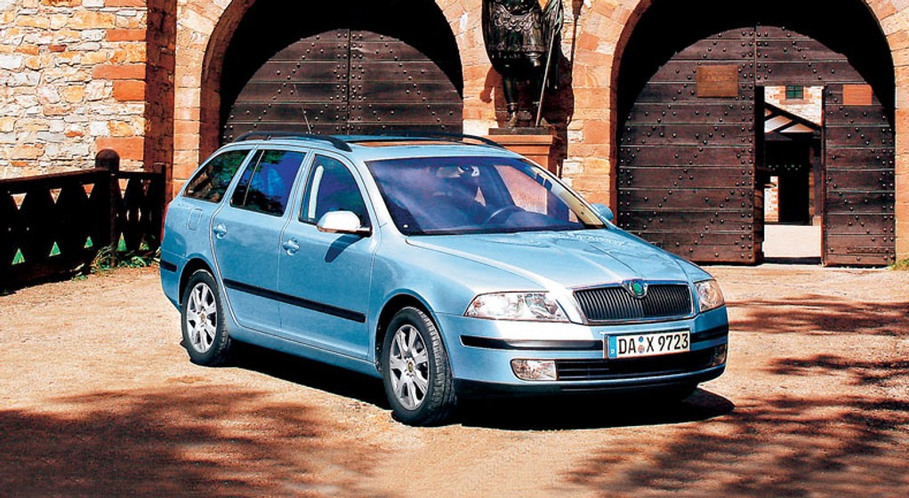 Skoda Octavia II Combi 1.6 FSI - Solidne kombi z Czech