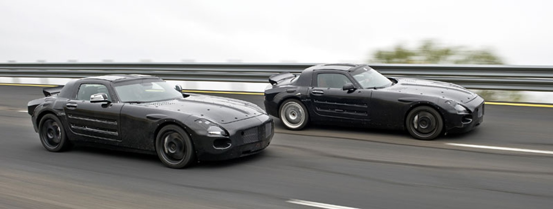 Zdjecia szpiegowskie: Mercedes-Benz SLS AMG - model oficjalnie potwierdzony, także z silnikiem elektrycznym (392 kW, 880 Nm)