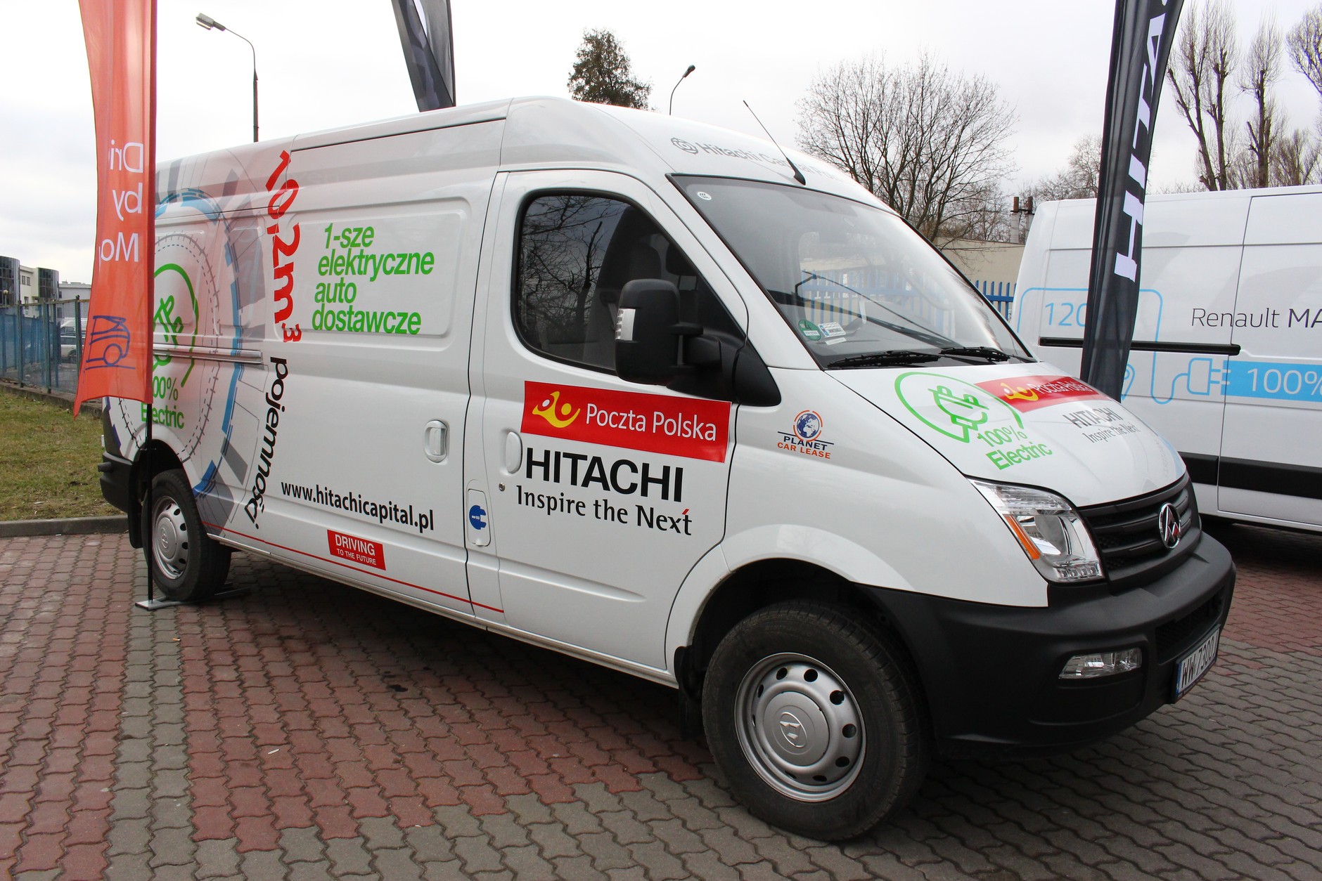 Poczta Polska testuje elektryczne dostawczaki