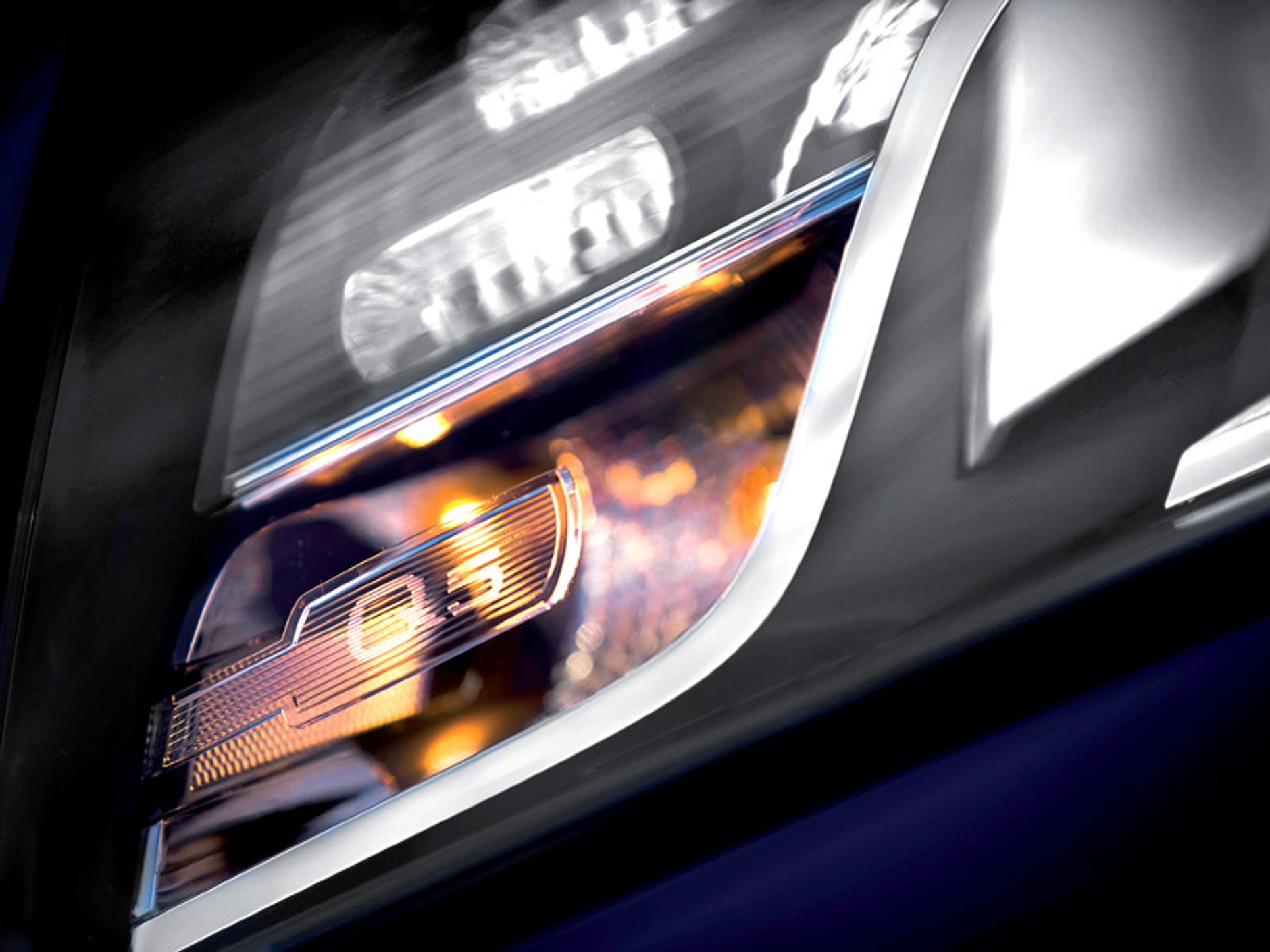 Audi Q5 S-line: nowy SUV w sportowym dresie