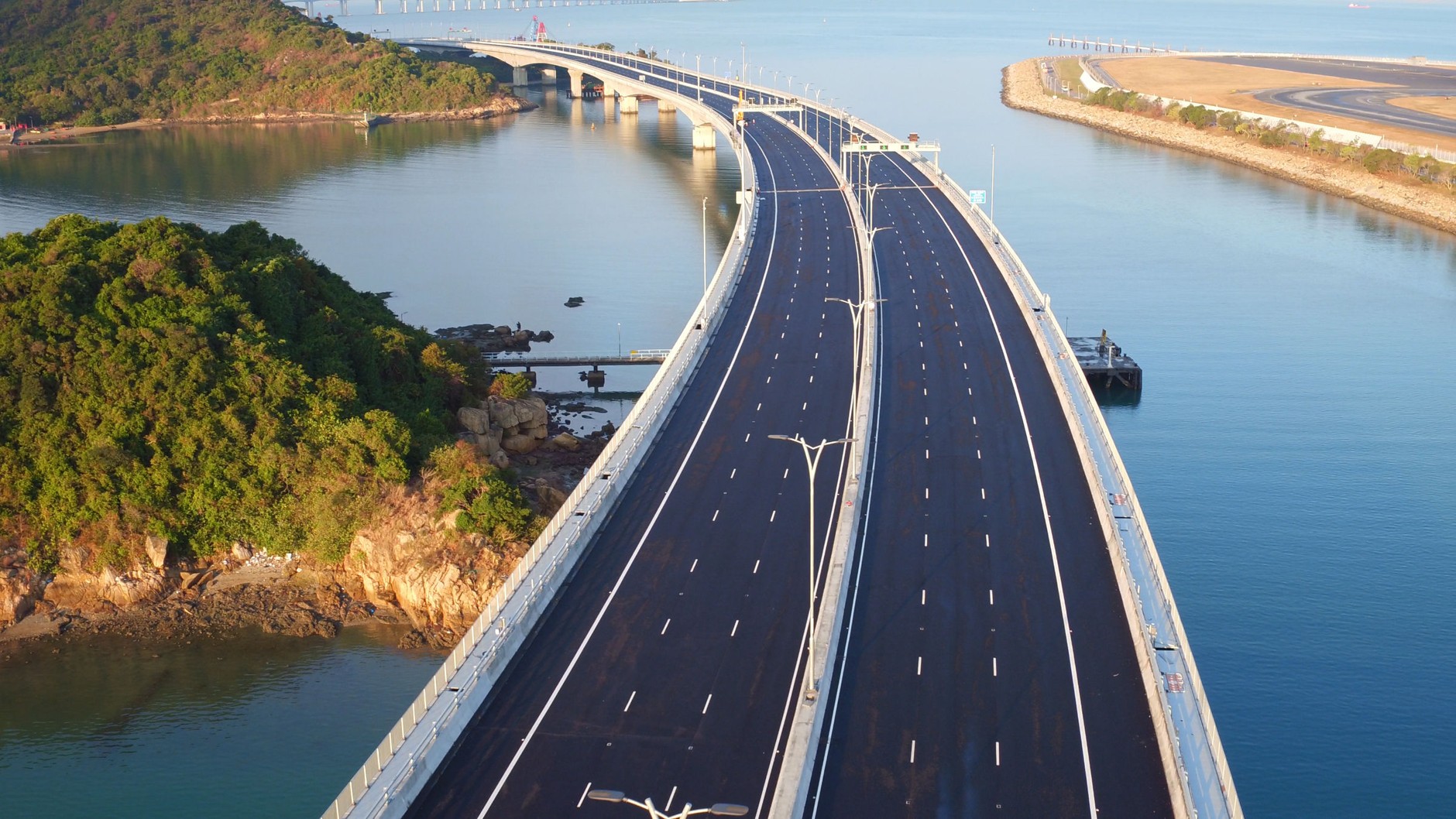 Chiński most Hong Kong - Zhuhai - Macao Bridge (HZMB)