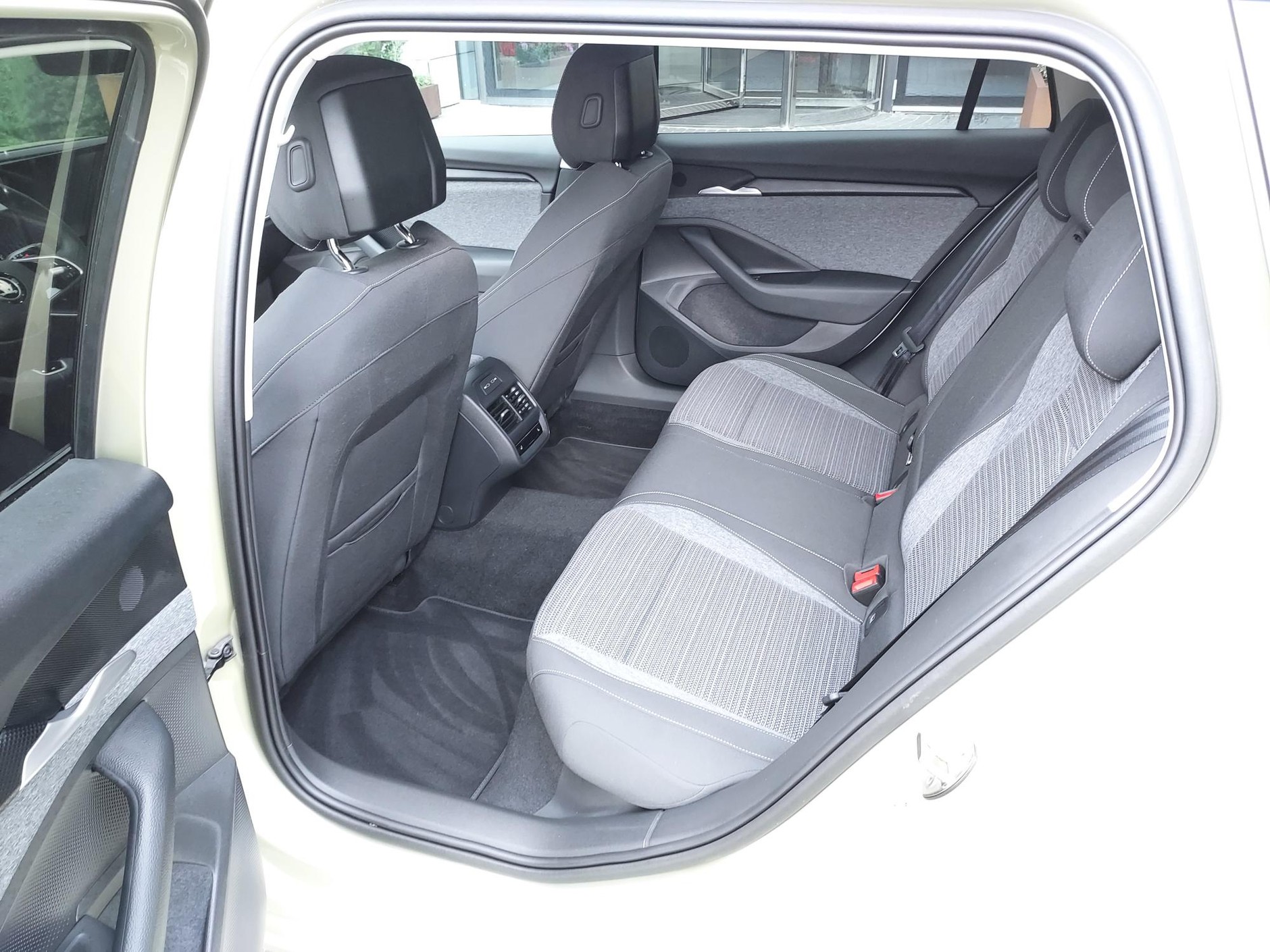 Skoda Superb Combi 1,5 TSI iV