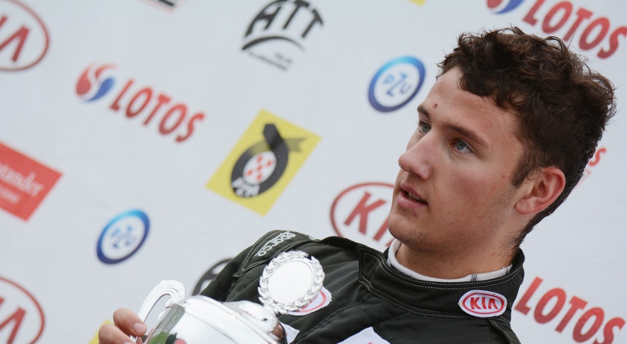 Bartłomiej Mirecki drugi raz z rzędu Mistrzem Polski Kia Lotos Race