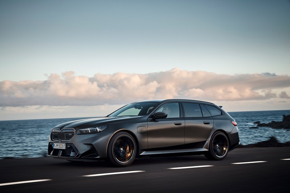 2025 BMW M5 Touring