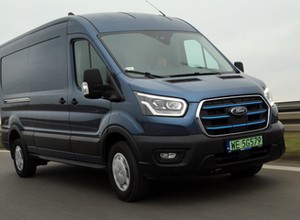 Ford E-Transit Van 350 RWD 67 kWh - w sam raz dla kuriera