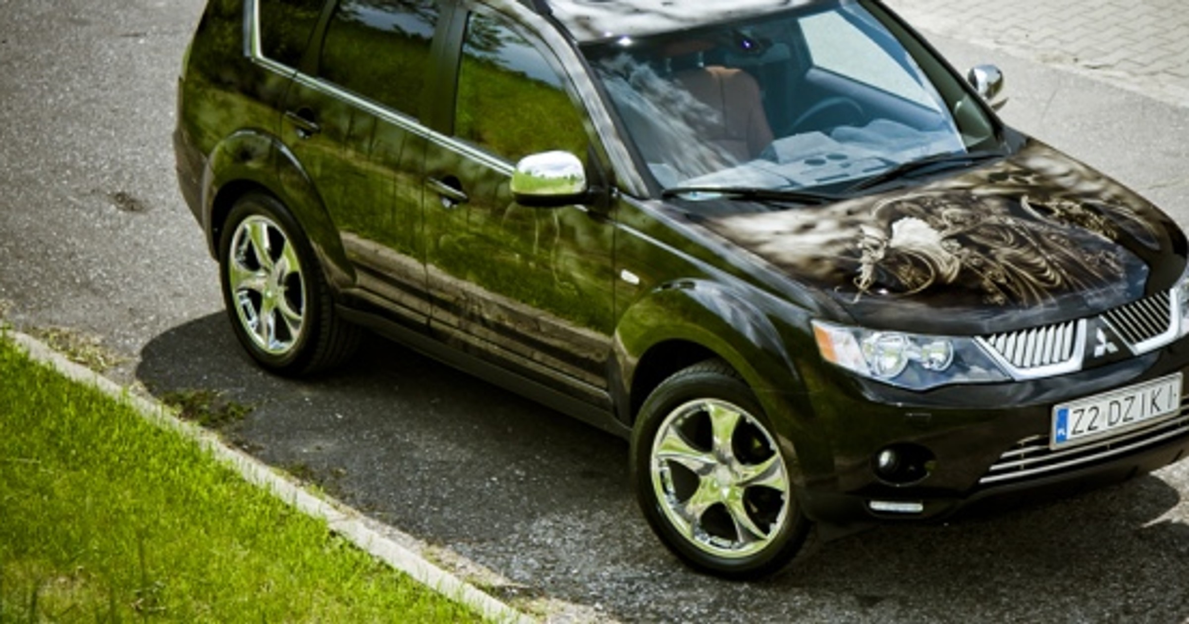 Diaboliczny Mitsubishi Outlander Grzegorza Kowalówki