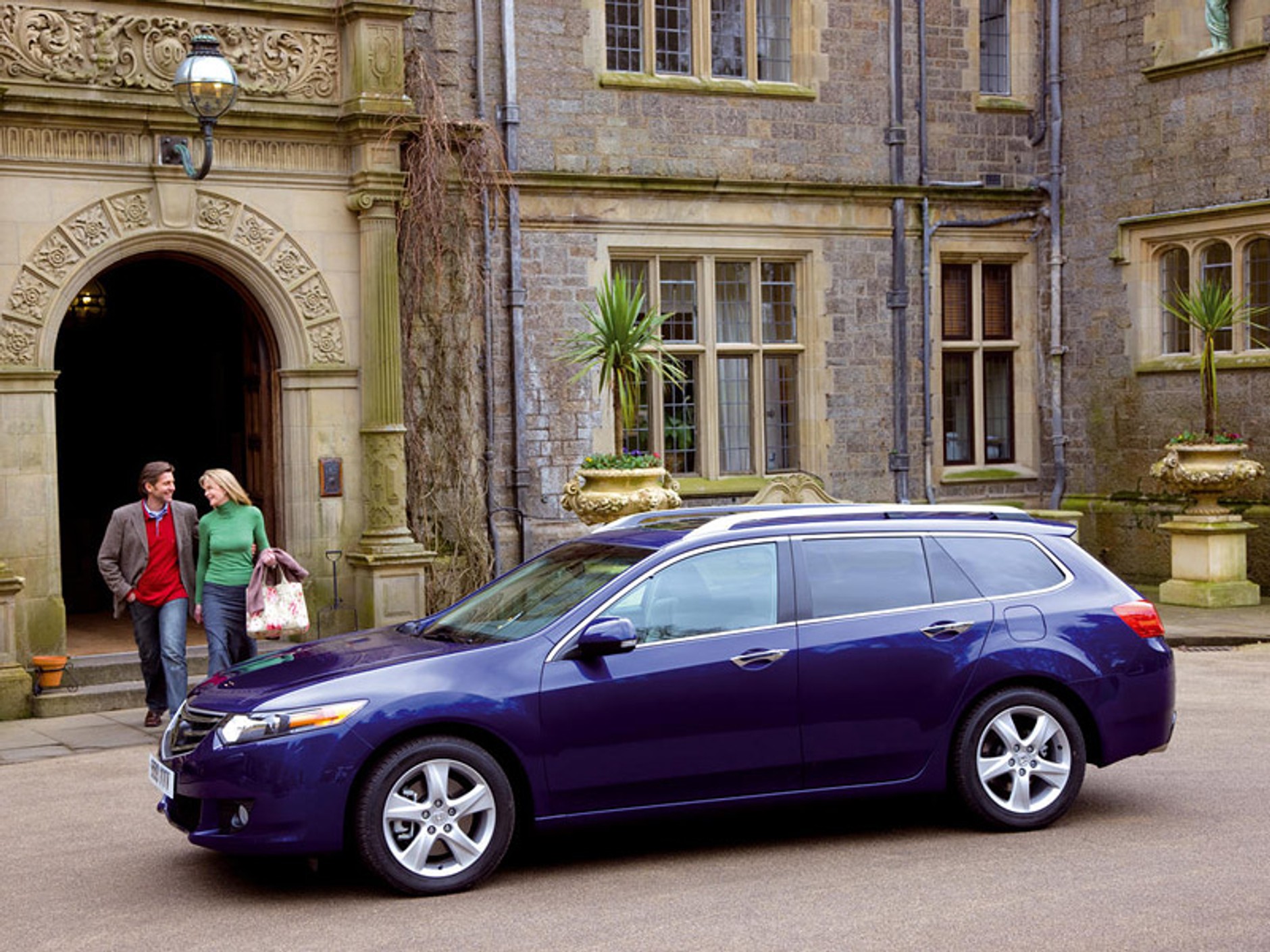 Honda Accord – wysokie tony (dane techniczne, fotogaleria)