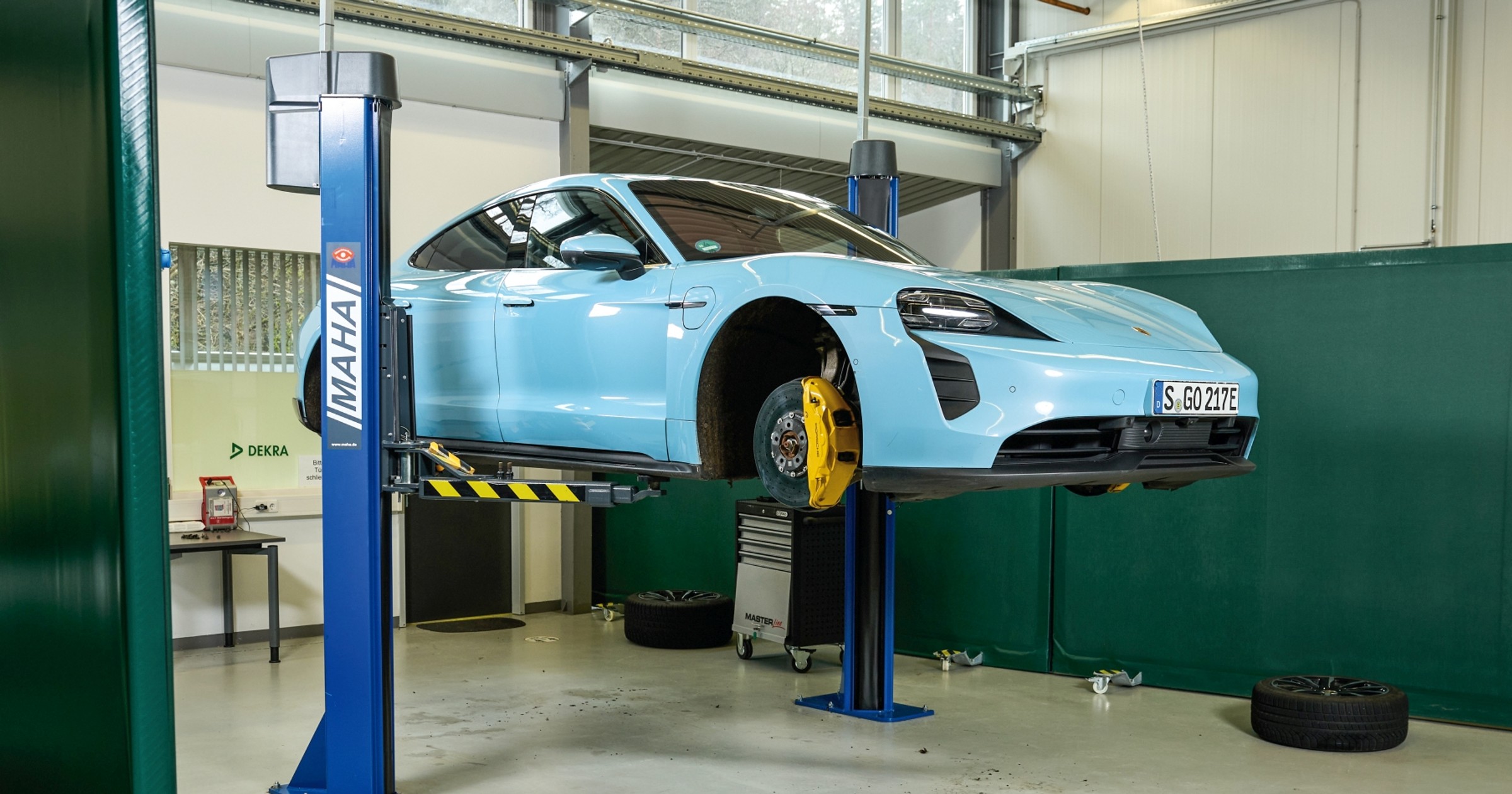 Porsche Taycan 4s: test długodystansowy 100 tys. km