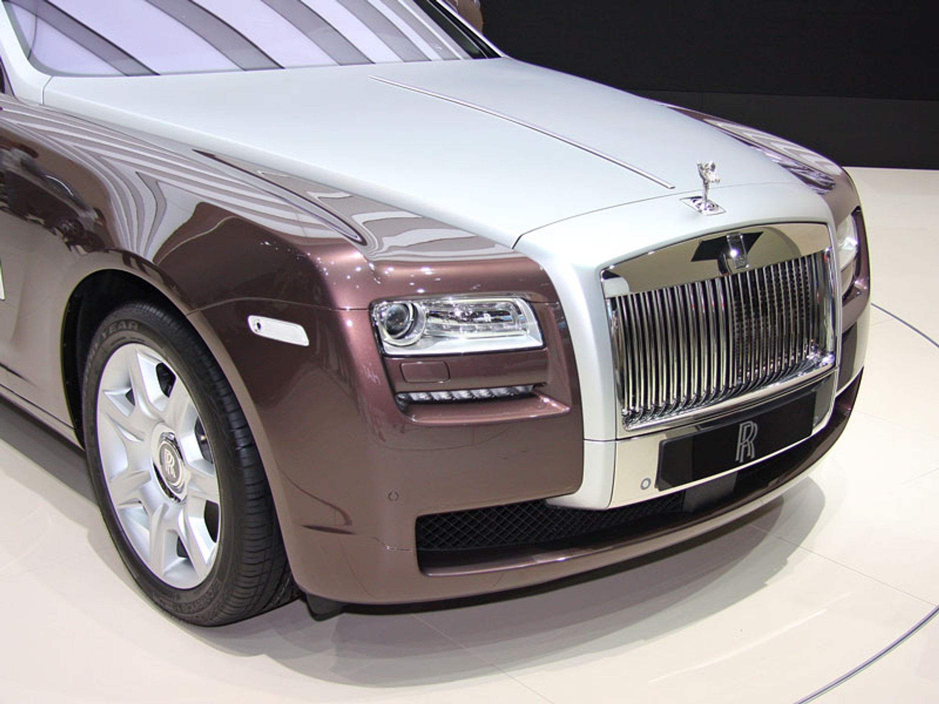 IAA Frankfurt 2009: Rolls-Royce Ghost – pierwsze wrażenia (fotogaleria)