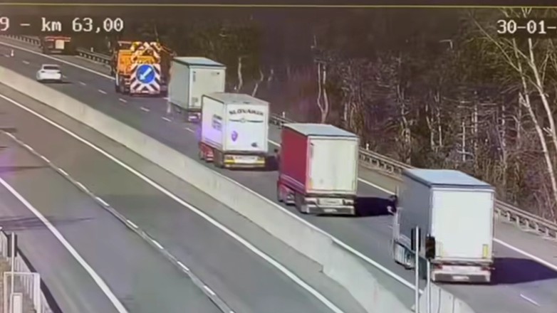 Wypadek ciężarówki na słowackiej autostradzie