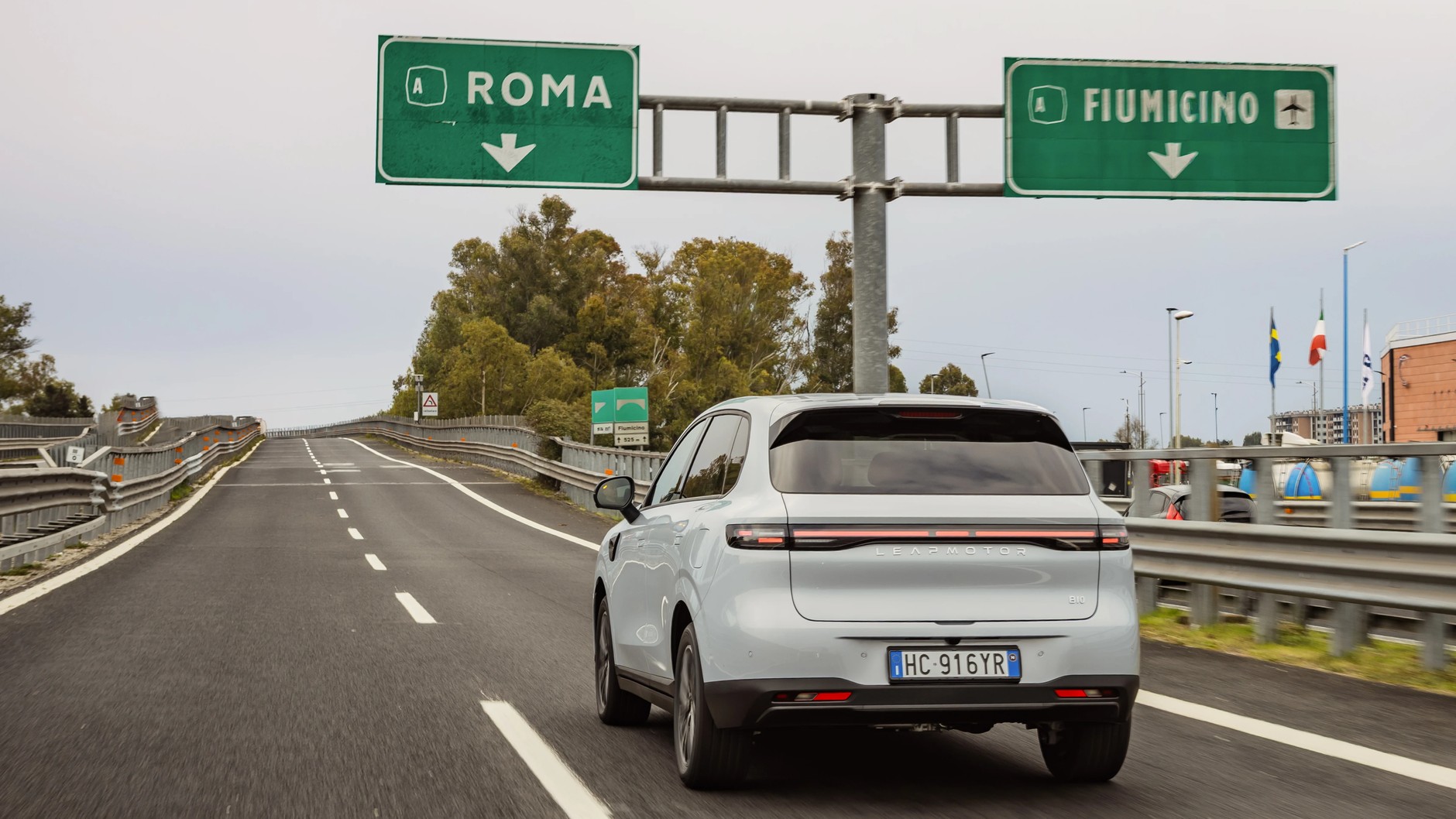 Leapmotor B10 Hybrid EV