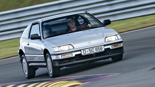 Honda CRX 1.6 16V - klasyk dla utalentowanych kierowców