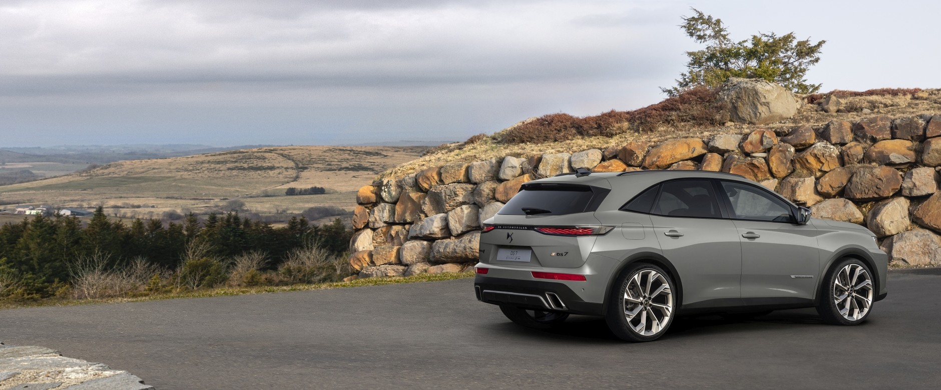 DS 7 pierwsza generacja. Lifting 2022