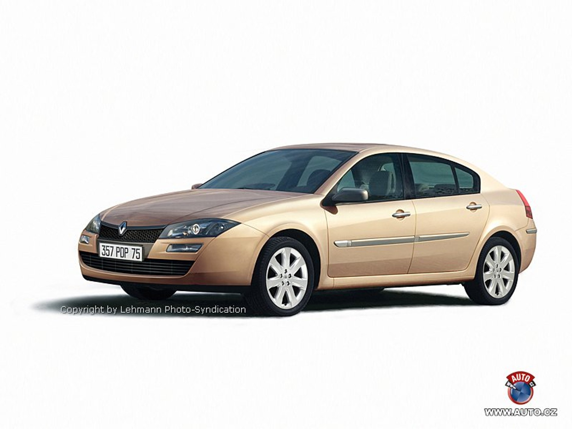 Zdjęcia szpiegowskie: Nowy Renault Laguna v Australii