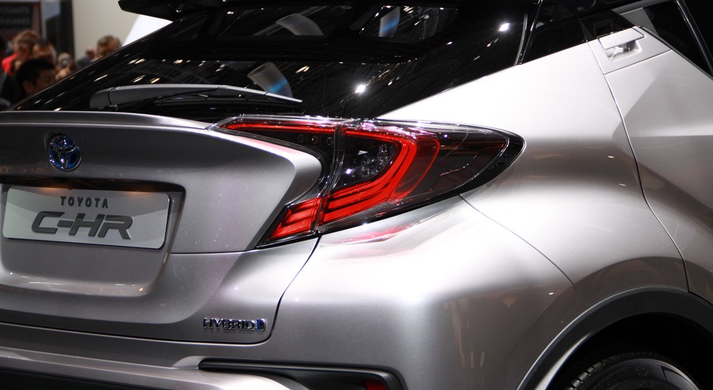 Toyota C-HR (Genewa 2016)