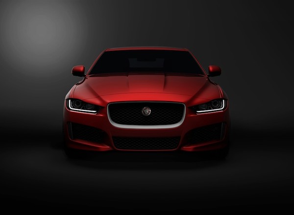 Jaguar XE: aluminiowy konkurent BMW 3