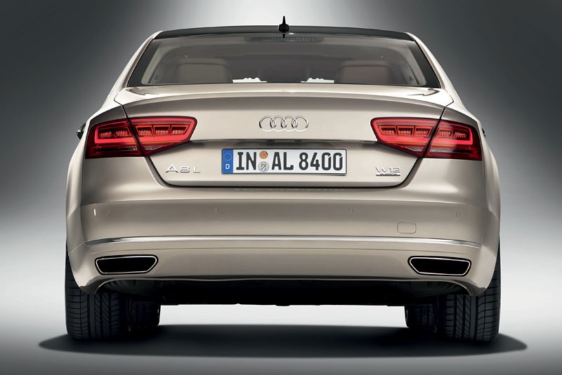 Pekin 2010: Audi A8 L W12 quattro – 500 KM i większy komfort dla Chińczyków