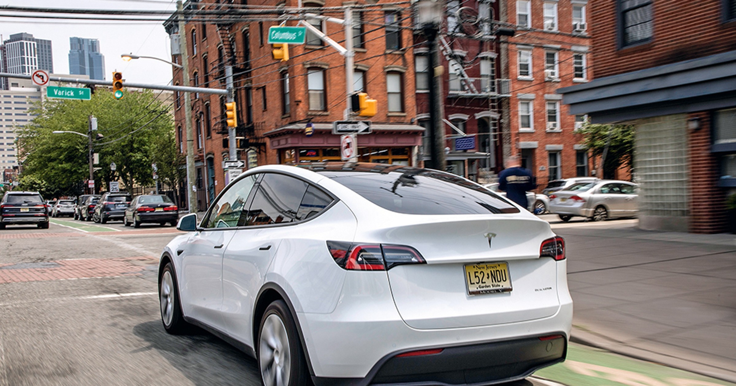 Tesla Model Y (2021)