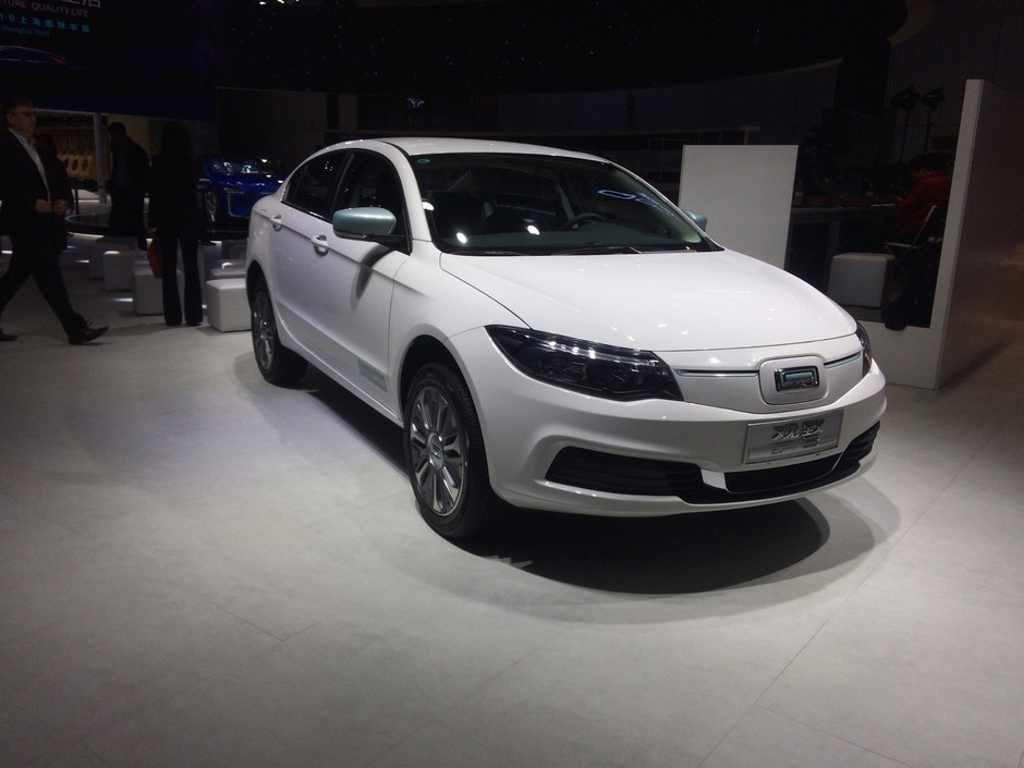 Qoros EV3