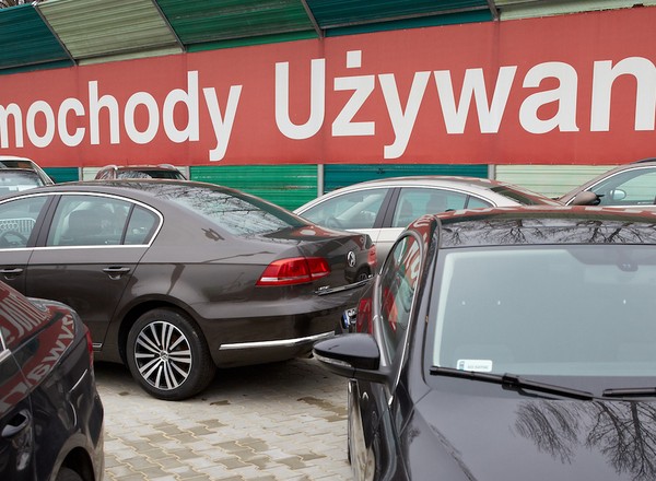 Ile tak naprawdę kosztuje tanie auto używane?