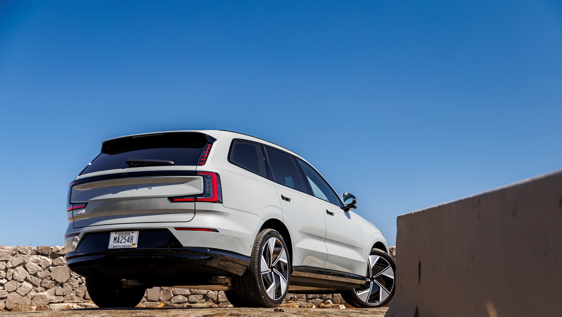 Volvo EX90