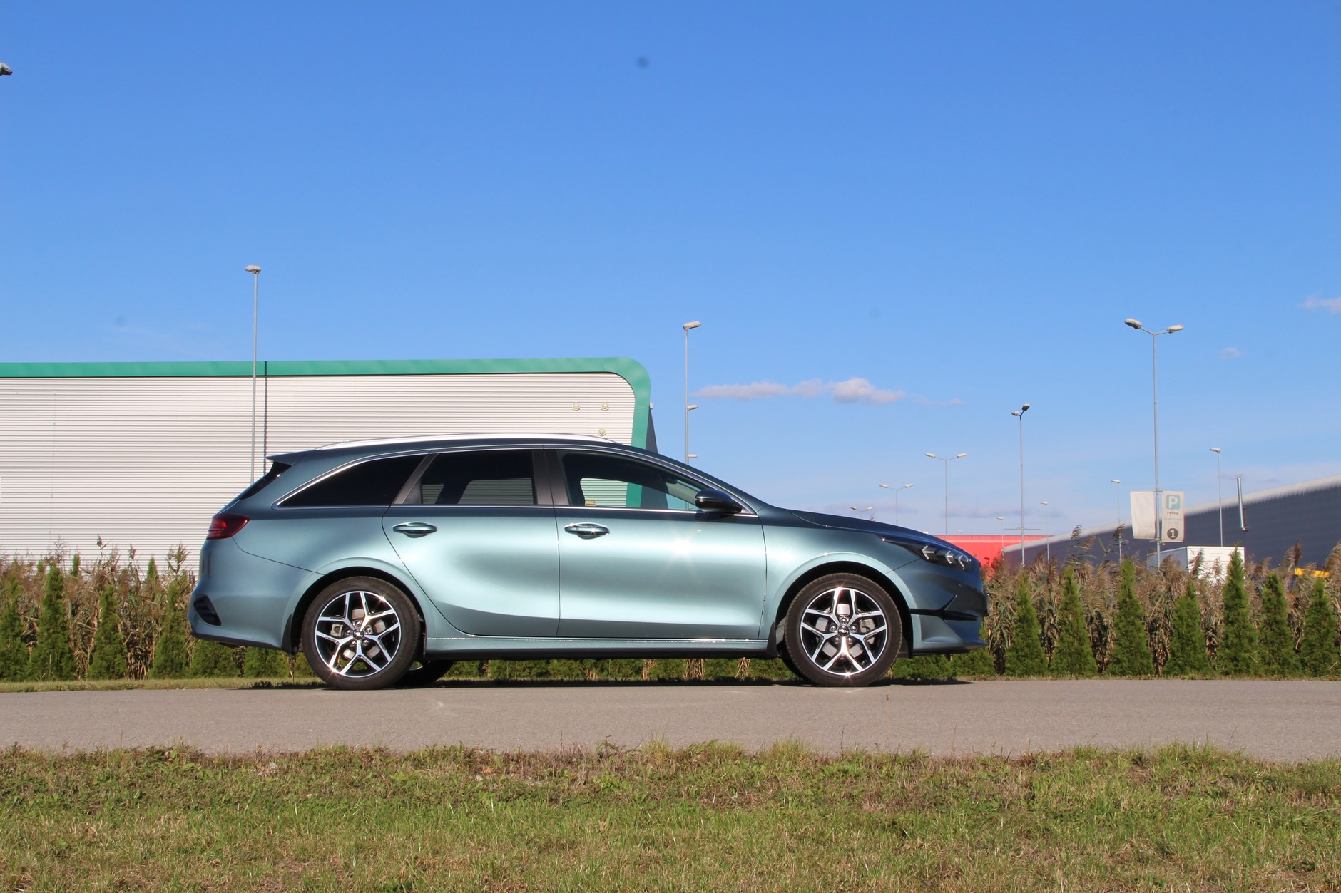 Kia Ceed kombi 1.5 T-GDI DCT Tribute