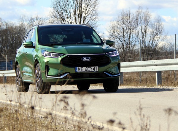 Ford Kuga 2.5 FHEV ST-Line X – to mógłby być wzór rodzinnego SUV-a
