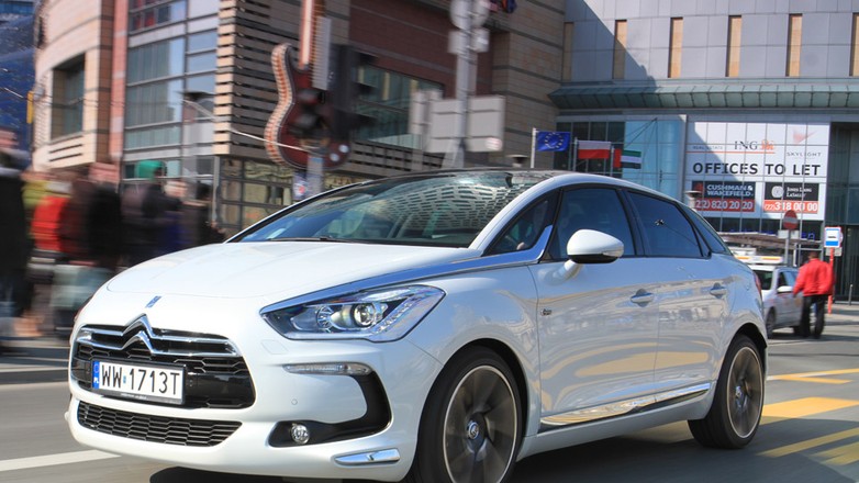 Citroen DS5: hybryda z dieslem