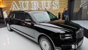 Aleksander Łukaszenka zamienia Maybacha na Aurusa?